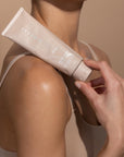 AIRYDAY GOLDEN SHIMMER BODY SPF 50+