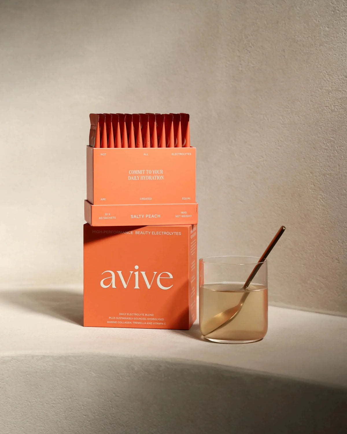AVIVE Beautylytes Salty Peach – box with a prepared drink