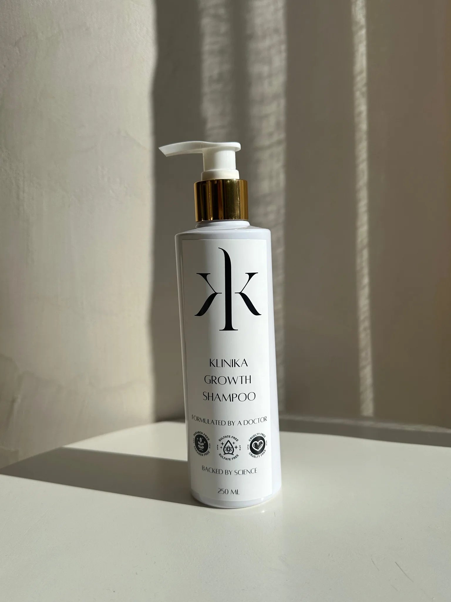 Klinika Growth Shampoo – bottle