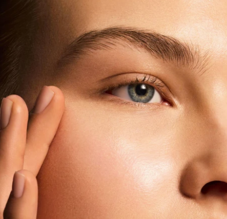 iS Clinical C Eye Serum Advance+ – close-up of the eye area